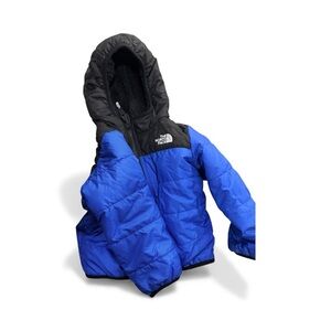 Reversible boys Northface jacket
The North Face size 24 months